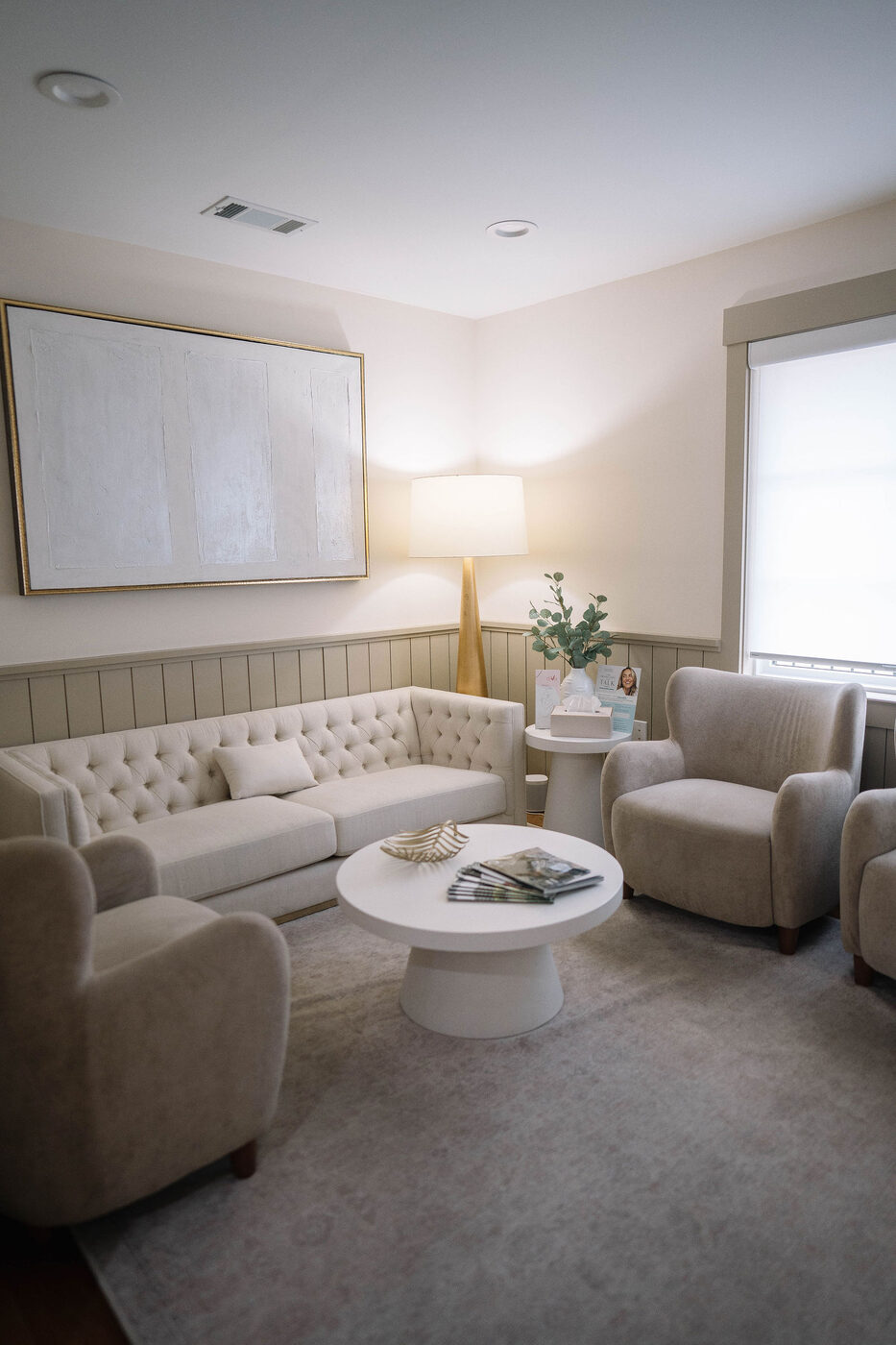 The relaxing client lounge at Aiken Medical Aesthetics in Aiken SC
